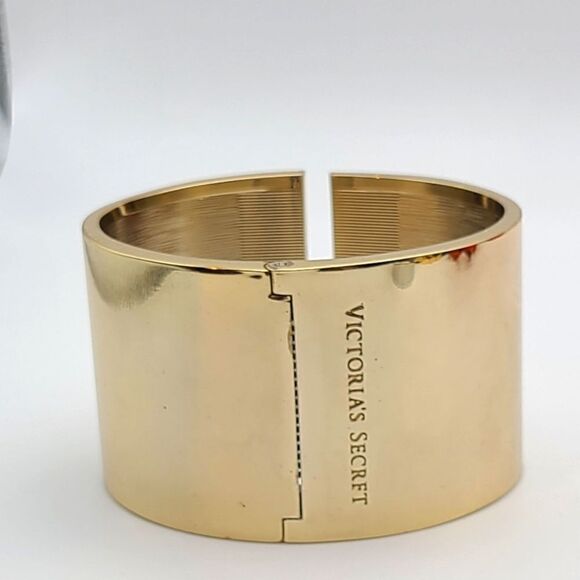 Victoria's Secret bracelet, goldtone cuff, hinged - Picture 3 of 3